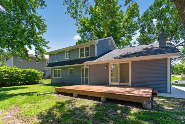 2115 Pleasant Street, West Des Moines, IA 50265