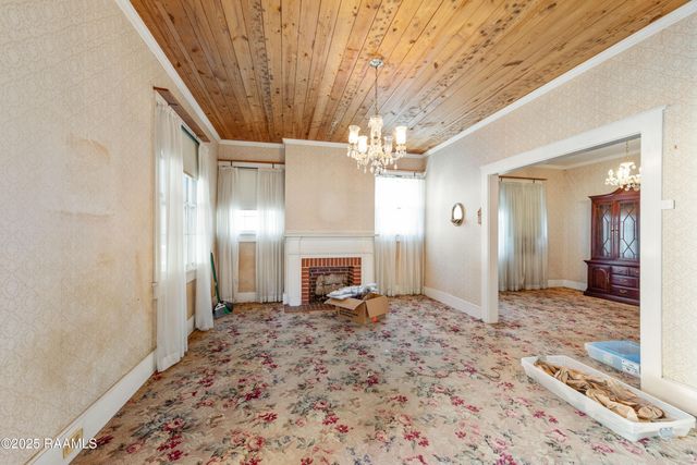 629 S Weeks Street, New Iberia, LA 70560