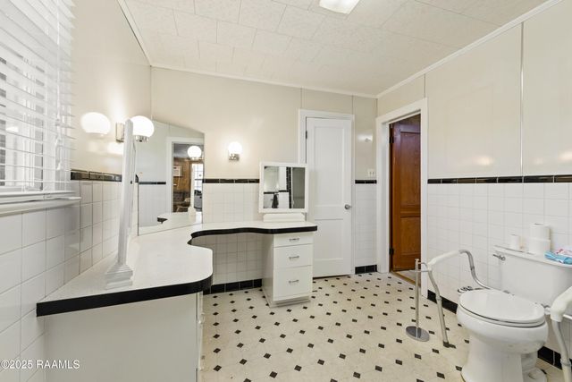 629 S Weeks Street, New Iberia, LA 70560