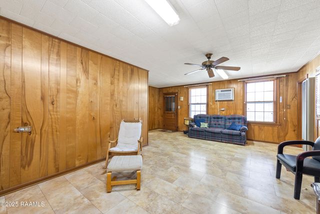 629 S Weeks Street, New Iberia, LA 70560