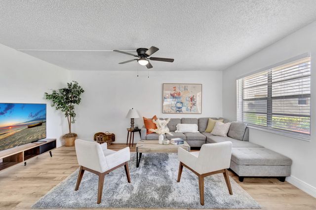 52 BURGUNDY B, Delray Beach, FL 33484