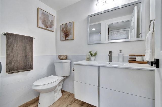 52 BURGUNDY B, Delray Beach, FL 33484