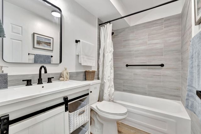 52 BURGUNDY B, Delray Beach, FL 33484