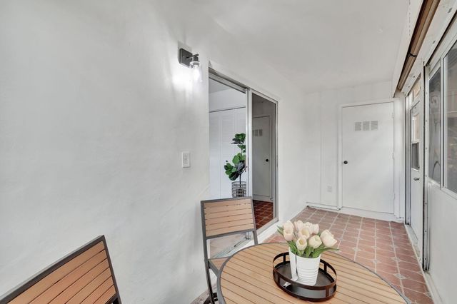 52 BURGUNDY B, Delray Beach, FL 33484