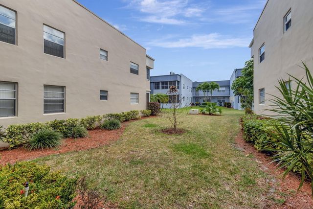 52 BURGUNDY B, Delray Beach, FL 33484