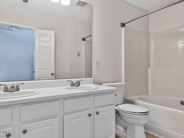 4327 Vienna Crest Drive, Raleigh, NC 27613