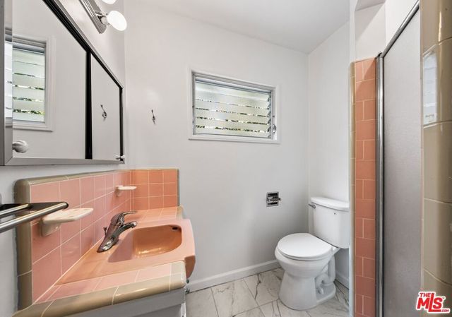 1037 11th Street 1, Santa Monica, CA 90403