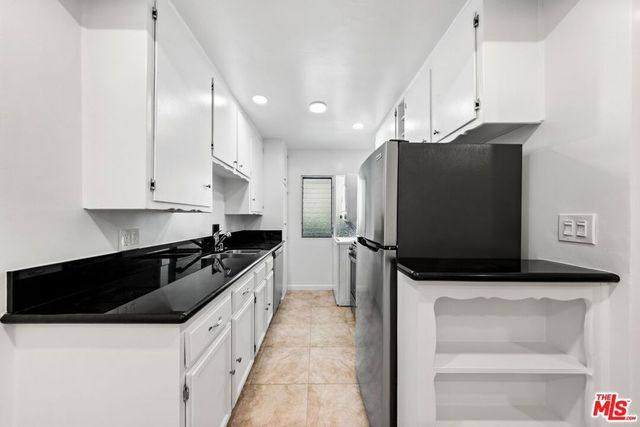 1037 11th Street 1, Santa Monica, CA 90403