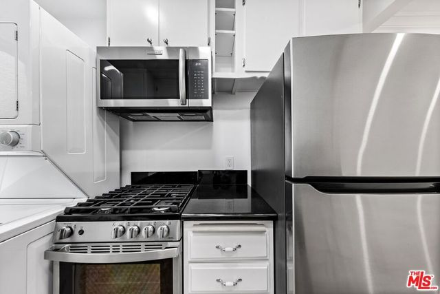 1037 11th Street 1, Santa Monica, CA 90403