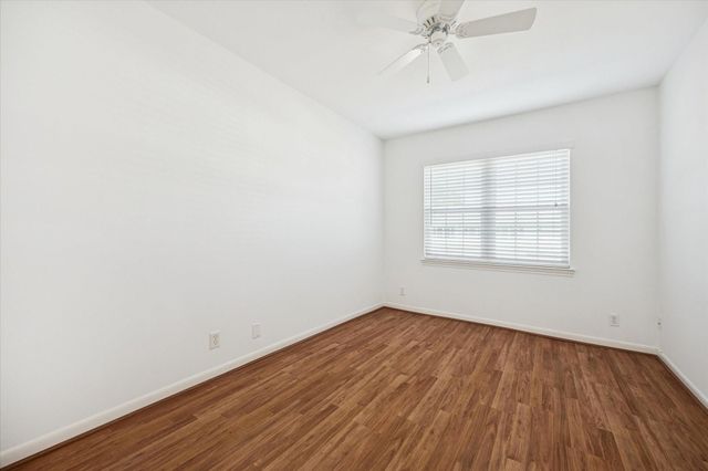 2105 S Winrock Boulevard S 48, Houston, TX 77057