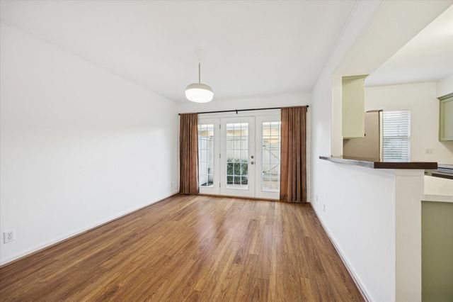 2105 S Winrock Boulevard S 48, Houston, TX 77057