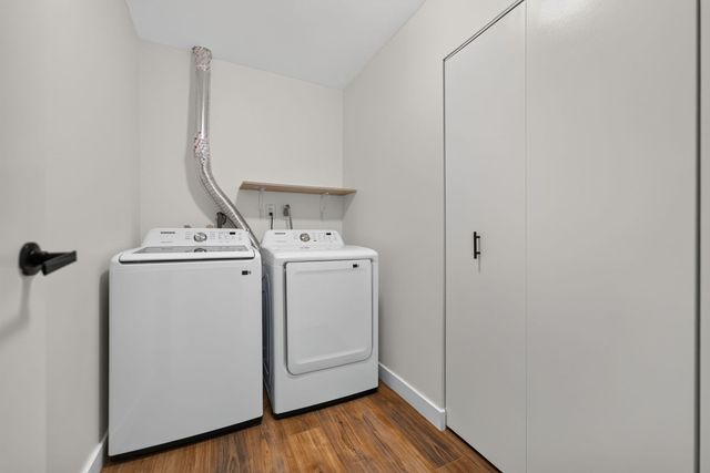 120 Lakeview Drive 208, Bloomingdale, IL 60108