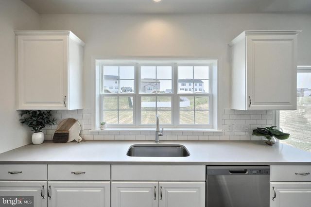 114 BLUE MOUNTAIN BLVD, Carlisle, PA 17013