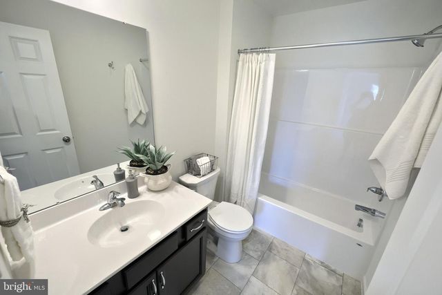 114 BLUE MOUNTAIN BLVD, Carlisle, PA 17013