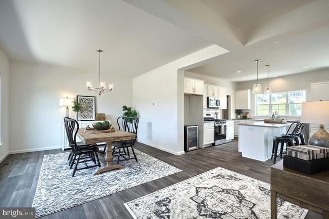 114 BLUE MOUNTAIN BLVD, Carlisle, PA 17013