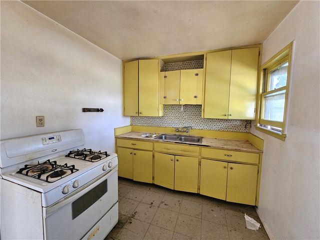 2985 Sunset Dr, Ingleside, TX 78362