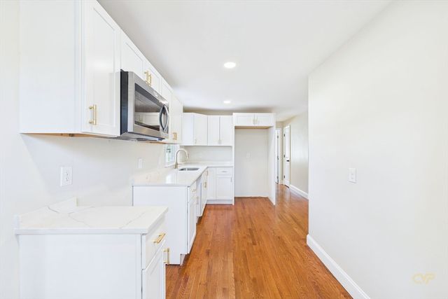 44 Wing Rd, Acushnet, MA 02743