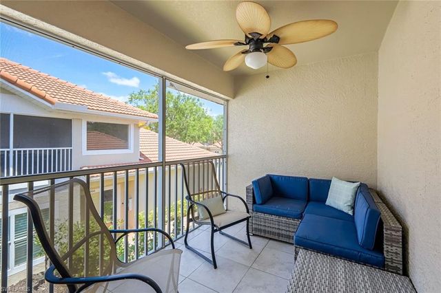 5360 Andover DR # 202, Naples, FL 34110