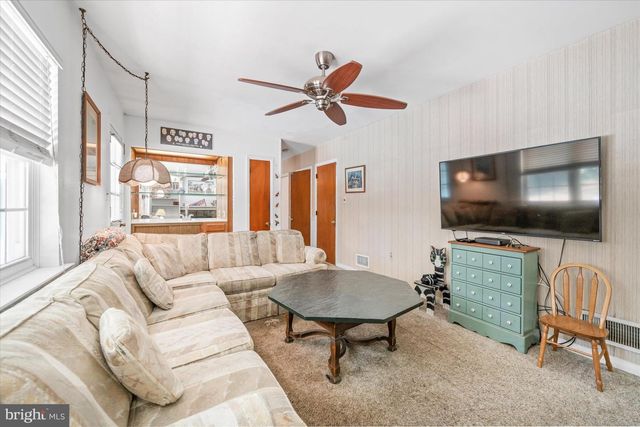 14 MAJESTIC CT, Wilmington, DE 19810