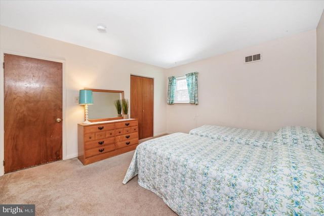 14 MAJESTIC CT, Wilmington, DE 19810