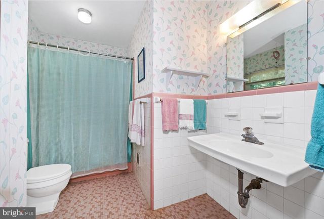 14 MAJESTIC CT, Wilmington, DE 19810