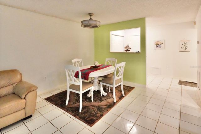 2511 2511 DOLLY BAY DRIVE 102, Palm Harbor, FL 34684