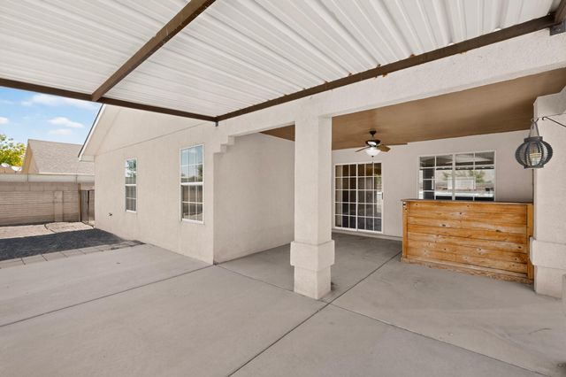 1341 Vista Centro Drive SW, Los Lunas, NM 87031