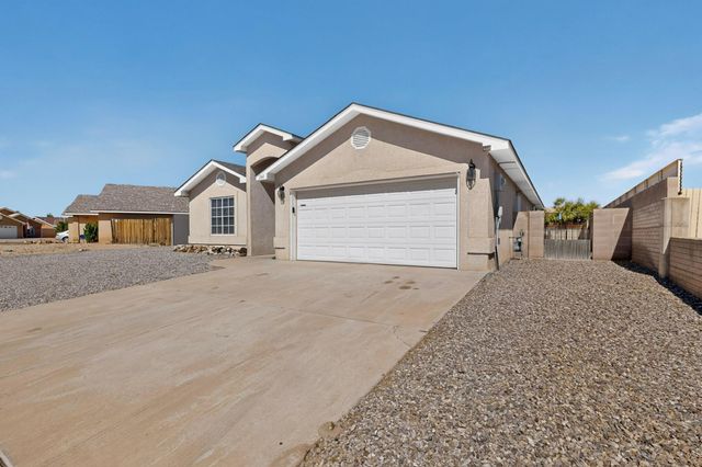 1341 Vista Centro Drive SW, Los Lunas, NM 87031