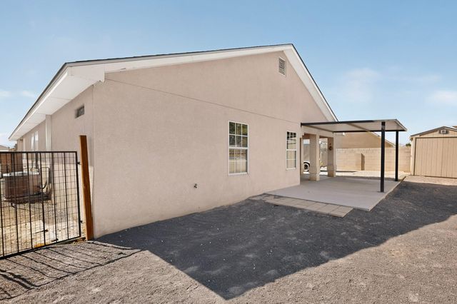 1341 Vista Centro Drive SW, Los Lunas, NM 87031