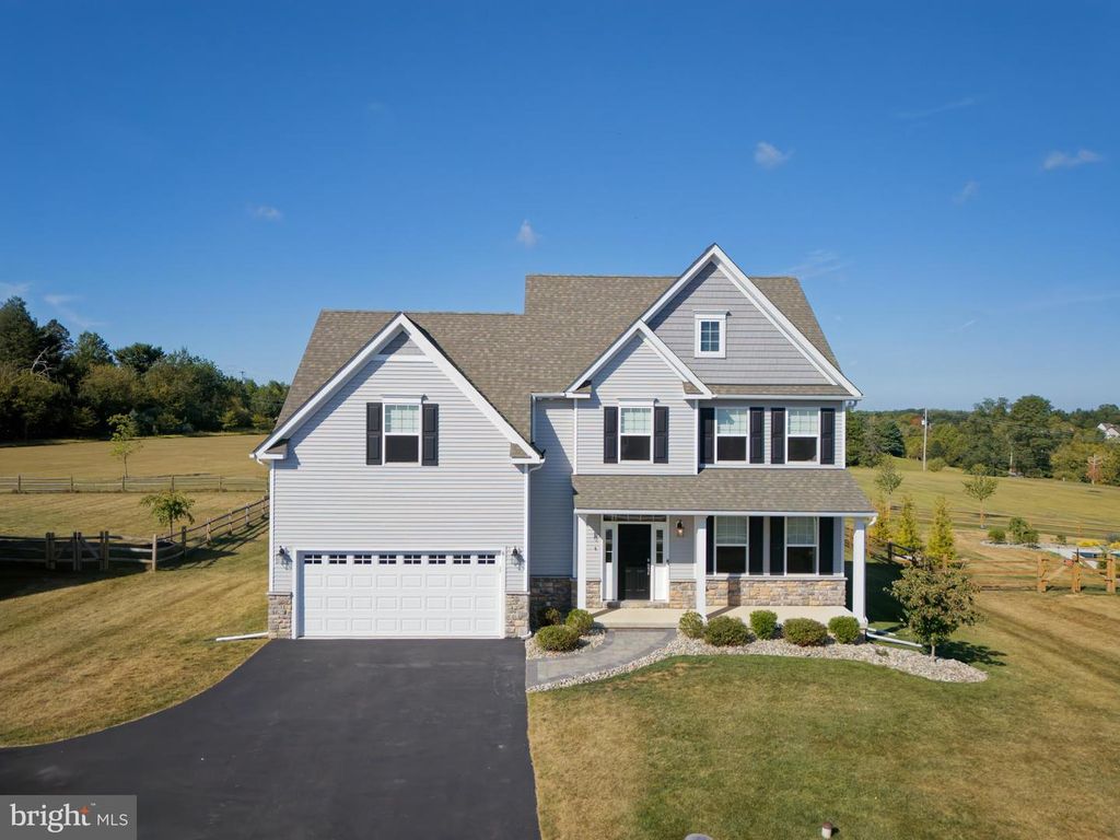 6 VINEBURY LN, East Fallowfield Township, PA 19320