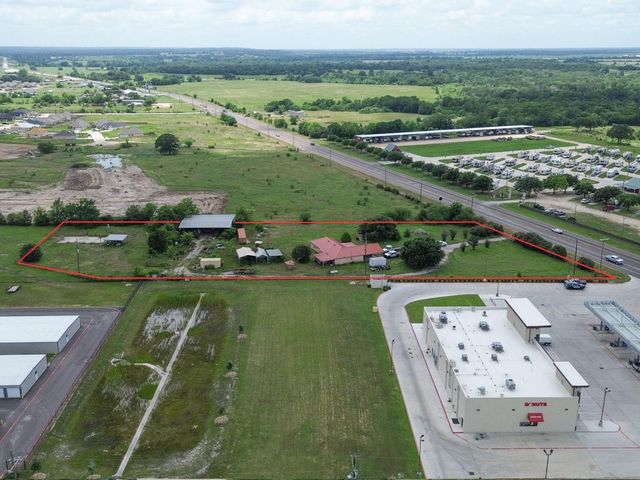 2797 Highway 105 W, Navasota, TX 77868