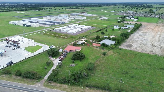 2797 Highway 105 W, Navasota, TX 77868