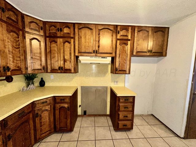 300 N Briscoe Avenue, Tulia, TX 7908