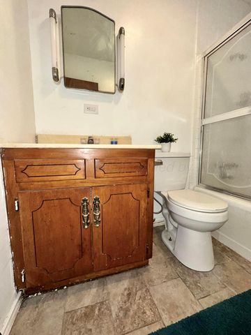 300 N Briscoe Avenue, Tulia, TX 7908