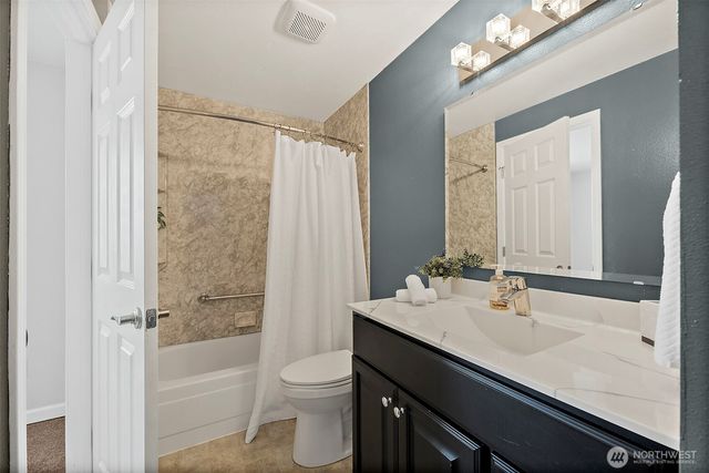 5746 S 300th Place, Auburn, WA 98001