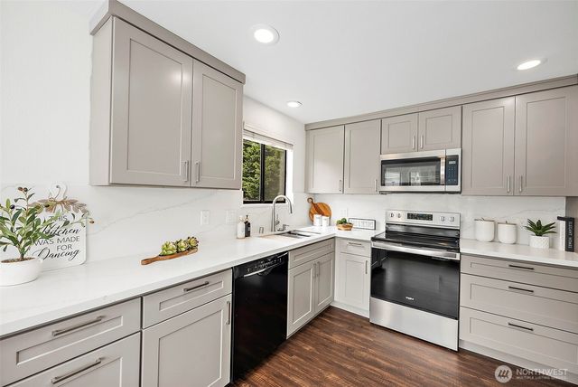 5746 S 300th Place, Auburn, WA 98001