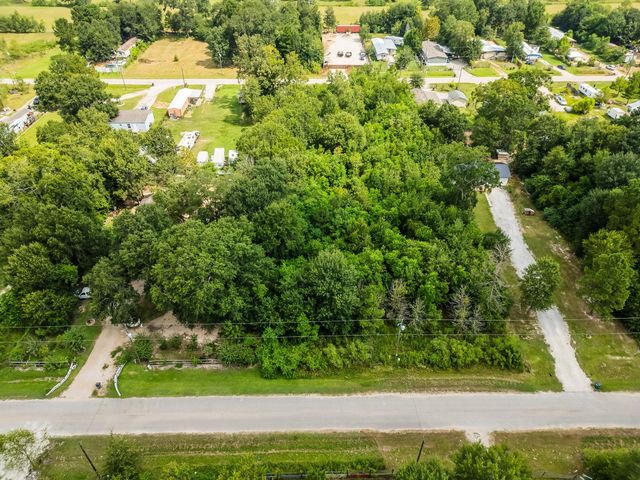 359 County Road 3417, Cleveland, TX 77327