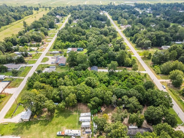 359 County Road 3417, Cleveland, TX 77327