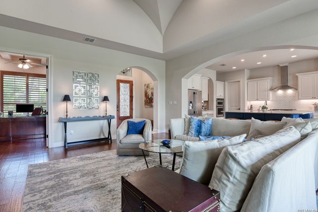 14562 Iron Horse Way, Helotes, TX 78023