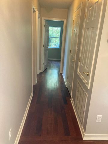 381 W Delta, Hattiesburg, MS 39402