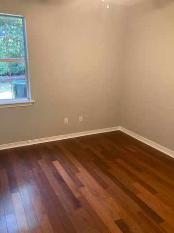 381 W Delta, Hattiesburg, MS 39402