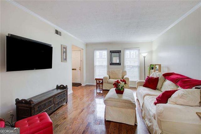 10 Market Square Place NW, Atlanta, GA 30318