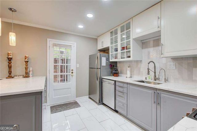 10 Market Square Place NW, Atlanta, GA 30318