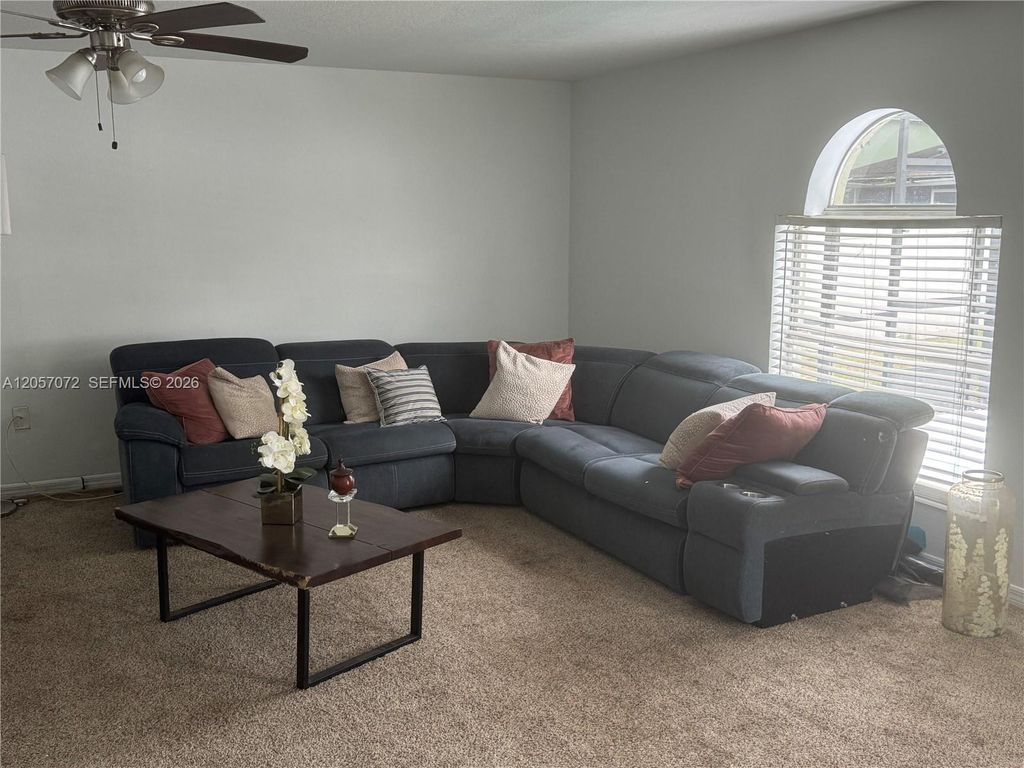 Image 5 of property listing at 319 Flint, Other City - In The State Of Florida, FL 33844
