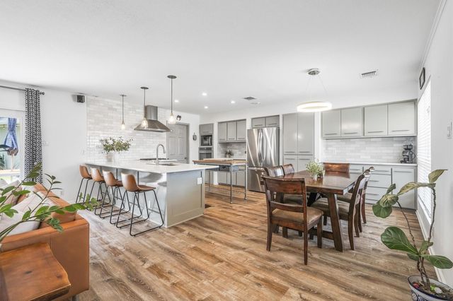 2206 Willowby Drive, Houston, TX 77008