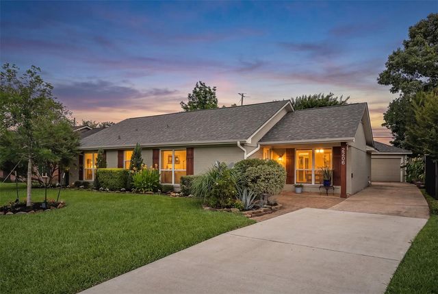 2206 Willowby Drive, Houston, TX 77008