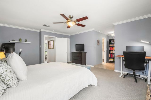 2206 Willowby Drive, Houston, TX 77008