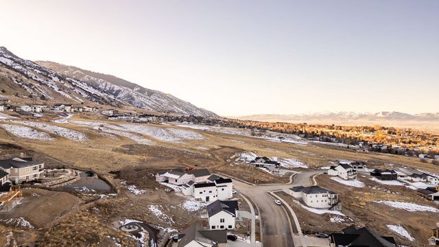 304 N SHERWOOD DR, Providence, UT 84332