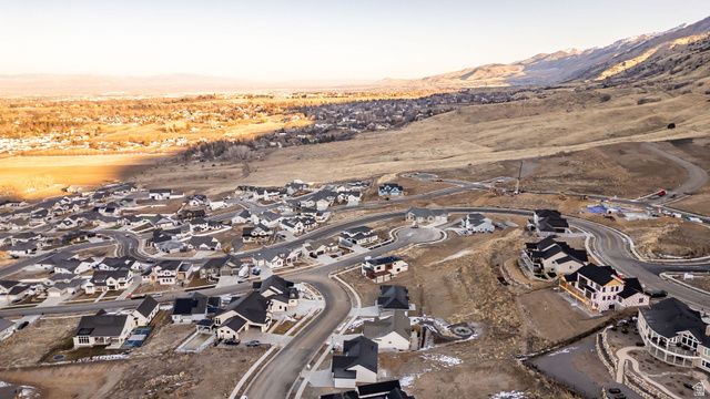 304 N SHERWOOD DR, Providence, UT 84332