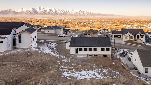 304 N SHERWOOD DR, Providence, UT 84332